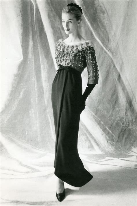 cristóbal balenciaga designs